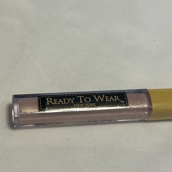 READY TO WEAR LUREX LIPS LIPGLOSS COLOR Pink Pearl FULL SIZE NEW - Picture 6 of 7